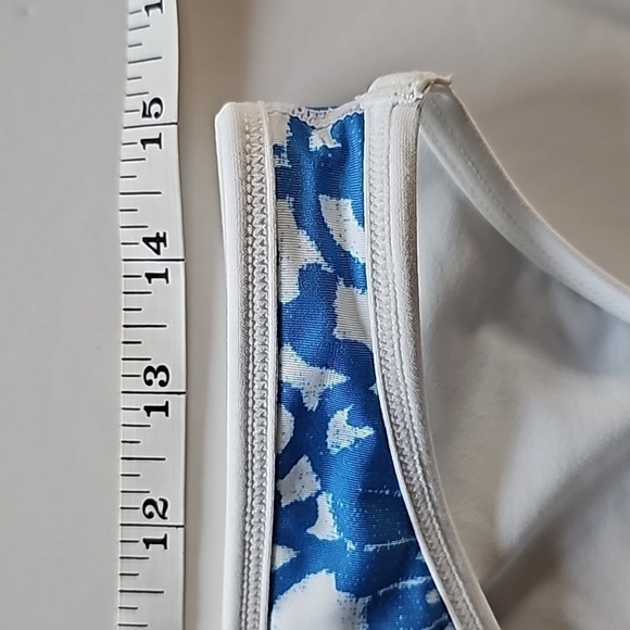 Lululemon Bikini Bottoms - Picture 5 of 7